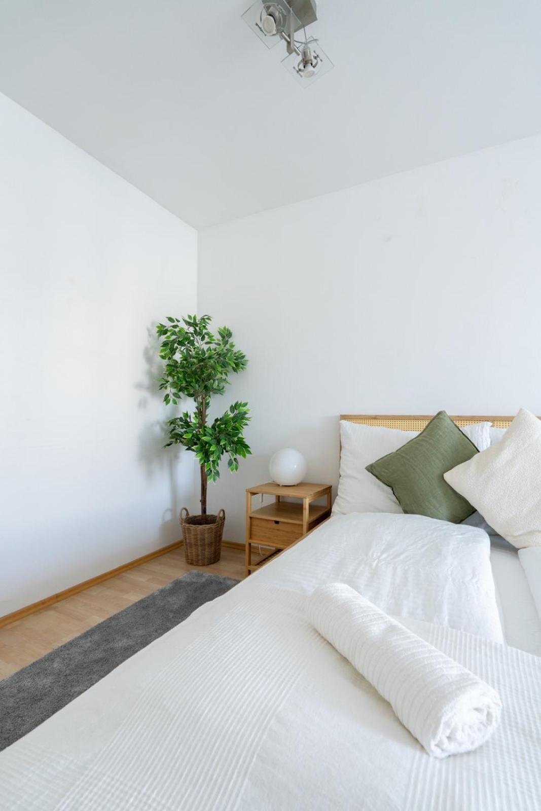 Two Bedrooms - 85 Squaremeters - 4 Min To U6 Dresdner Str Βιέννη Εξωτερικό φωτογραφία