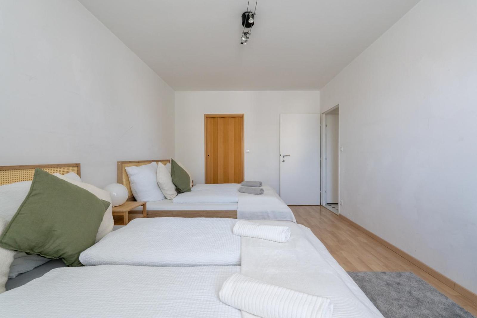 Two Bedrooms - 85 Squaremeters - 4 Min To U6 Dresdner Str Βιέννη Εξωτερικό φωτογραφία